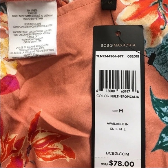 NWT Women's BCBG MAXAZRIA Flutter Sleeve Woven Romper Multi-Tropicalia - Picture 3 of 8